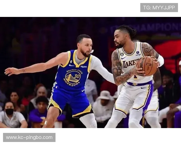 拉塞尔防守篮板显著领先队友 率队防守效率大幅提升